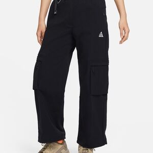 NWT Nike ACG Smith Summit Women's Cargo Pants